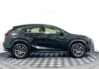 Подержанный автомобиль Lexus NX 2018 года (4 фото)