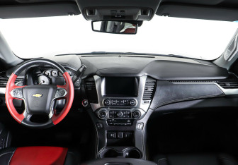 Подержанный автомобиль Chevrolet Tahoe 2016 года (8 фото)