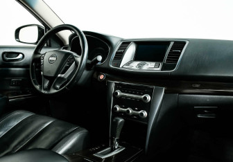 Подержанный автомобиль Nissan Teana 2013 года (7 фото)