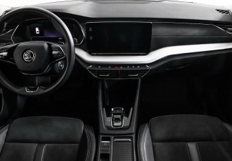 Подержанный автомобиль Skoda Octavia Liftback 2020 года (6 фото)