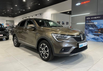 Подержанный автомобиль Renault Arkana 2019 года (3 фото)