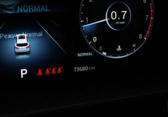 Подержанный автомобиль Chery Tiggo 8 Pro Max 2023 года (11 фото)