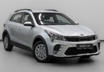 Подержанный автомобиль Kia Rio Hatchback 2021 года (3 фото)