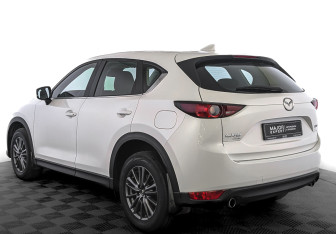 Подержанный автомобиль Mazda CX-5 2020 года (7 фото)