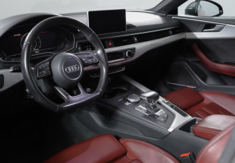 Подержанный автомобиль Audi A5 Coupe 2016 года (14 фото)