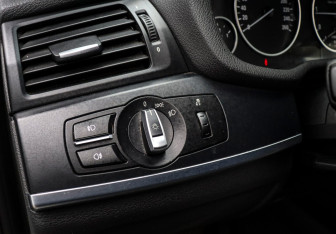 Подержанный автомобиль BMW X3 2013 года (17 фото)