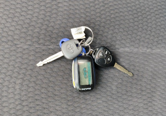 Подержанный автомобиль Toyota Camry Sedan 2011 года (14 фото)