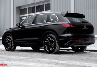 Новый Volkswagen Touareg 2025 (3 фото)