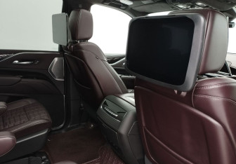 Подержанный автомобиль Cadillac Escalade Suv 2022 года (13 фото)