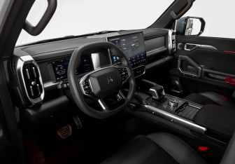 Подержанный автомобиль Jetour T2 2024 года (7 фото)