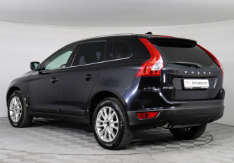 Подержанный автомобиль Volvo XC60 2010 года (4 фото)