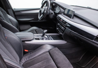 Подержанный автомобиль BMW X5 2018 года (9 фото)