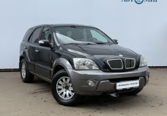 Подержанный автомобиль Kia Sorento 2007 года (3 фото)