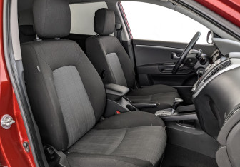 Подержанный автомобиль Kia Ceed Hatchback 2011 года (23 фото)