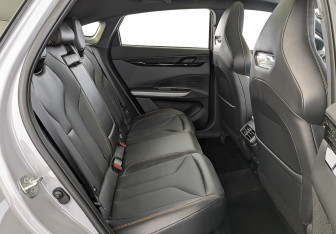 Новый Changan UNI-V 2024 (12 фото)