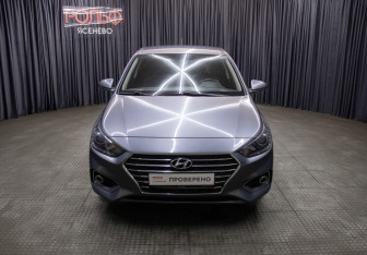 Подержанный автомобиль Hyundai Solaris Sedan 2019 года (2 фото)