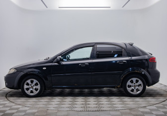 Подержанный автомобиль Chevrolet Lacetti Hatchback 2008 года (2 фото)