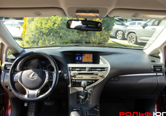 Подержанный автомобиль Lexus RX 2015 года (10 фото)