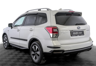 Подержанный автомобиль Subaru Forester Suv 2017 года (7 фото)