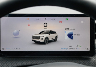 Подержанный автомобиль Jaecoo J7 2023 года (35 фото)