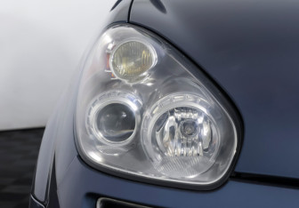 Подержанный автомобиль Subaru Tribeca 2005 года (22 фото)