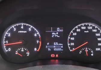 Подержанный автомобиль Hyundai Solaris Sedan 2018 года (12 фото)