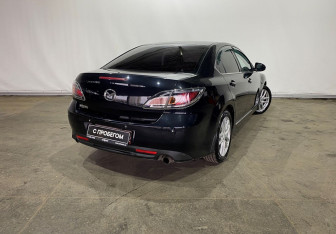 Подержанный автомобиль Mazda 6 Sedan 2010 года (5 фото)