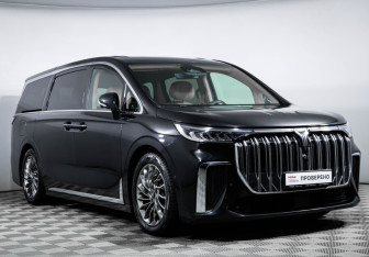 Подержанный автомобиль Voyah Dream 2023 года (3 фото)