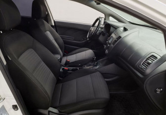 Подержанный автомобиль Kia Cerato Sedan 2018 года (9 фото)