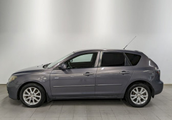 Подержанный автомобиль Mazda 3 Hatchback 2008 года (8 фото)