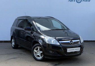 Подержанный автомобиль Opel Zafira Compactvan 2011 года (3 фото)