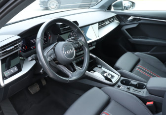 Подержанный автомобиль Audi A3 Sedan 2021 года (13 фото)
