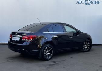 Подержанный автомобиль Chevrolet Cruze Sedan 2014 года (5 фото)