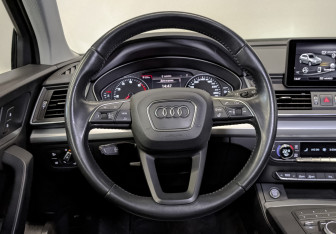 Подержанный автомобиль Audi Q5 2020 года (21 фото)