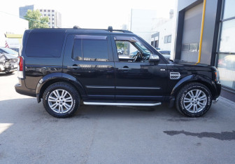 Подержанный автомобиль Land Rover Discovery 2012 года (4 фото)