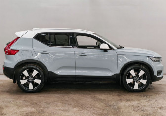 Подержанный автомобиль Volvo XC40 2018 года (4 фото)