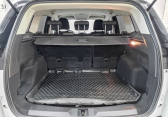 Подержанный автомобиль Ford Kuga 2015 года (10 фото)