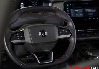 Подержанный автомобиль Changan CS55PLUS 2023 года (12 фото)