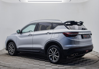 Подержанный автомобиль Geely Coolray 2021 года (3 фото)