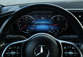 Подержанный автомобиль Mercedes-Benz GLE 2021 года (11 фото)
