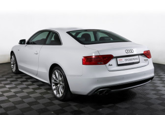 Подержанный автомобиль Audi A5 Coupe 2013 года (7 фото)