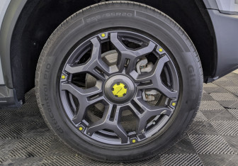 Подержанный автомобиль Jetour T2 2025 года (12 фото)