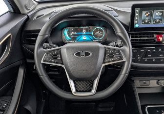 Подержанный автомобиль Москвич 3е 2023 года (22 фото)