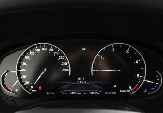 Подержанный автомобиль BMW X3 2020 года (14 фото)