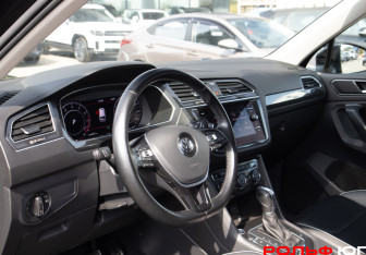 Подержанный автомобиль Volkswagen Tiguan 2018 года (10 фото)