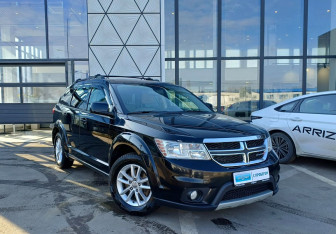 Подержанный автомобиль Dodge Journey 2014 года (3 фото)