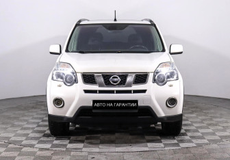 Подержанный автомобиль Nissan X-Trail 2012 года (2 фото)