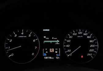 Подержанный автомобиль Mitsubishi Outlander 2013 года (11 фото)