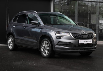 Подержанный автомобиль Skoda Karoq 2021 года (3 фото)
