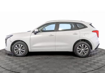 Подержанный автомобиль Haval Jolion 2023 года (8 фото)